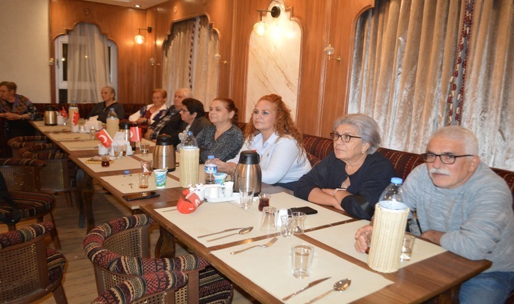 Urfa Gecesi Cumhuriyet Ruhuyla Yankılandı! TEZTUR Misafirlerine Müzik Dolu Kutlama