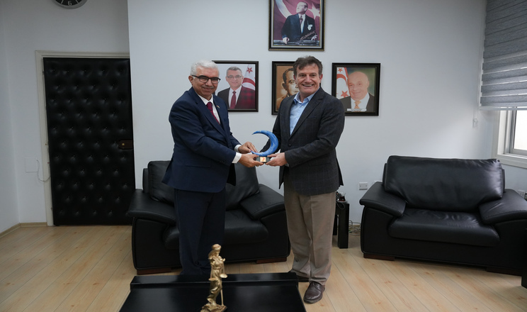 KKTC Ulaştırma Bakanı Prof. Dr. Erhan Arıklı 
