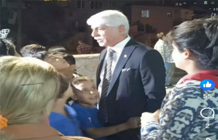 HÜSEYİN AKBULUT KADINLAR GÜNÜ ÇOCUKLARLA