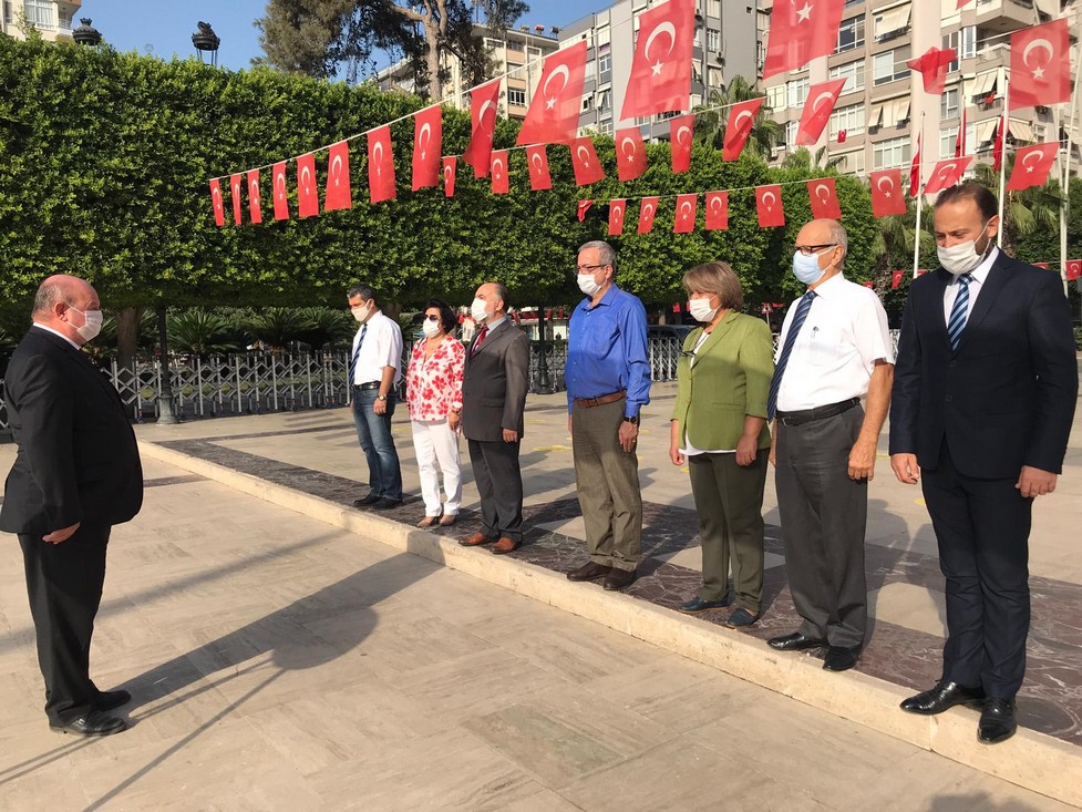 ÇGC Atatürk Anıtına çelenk