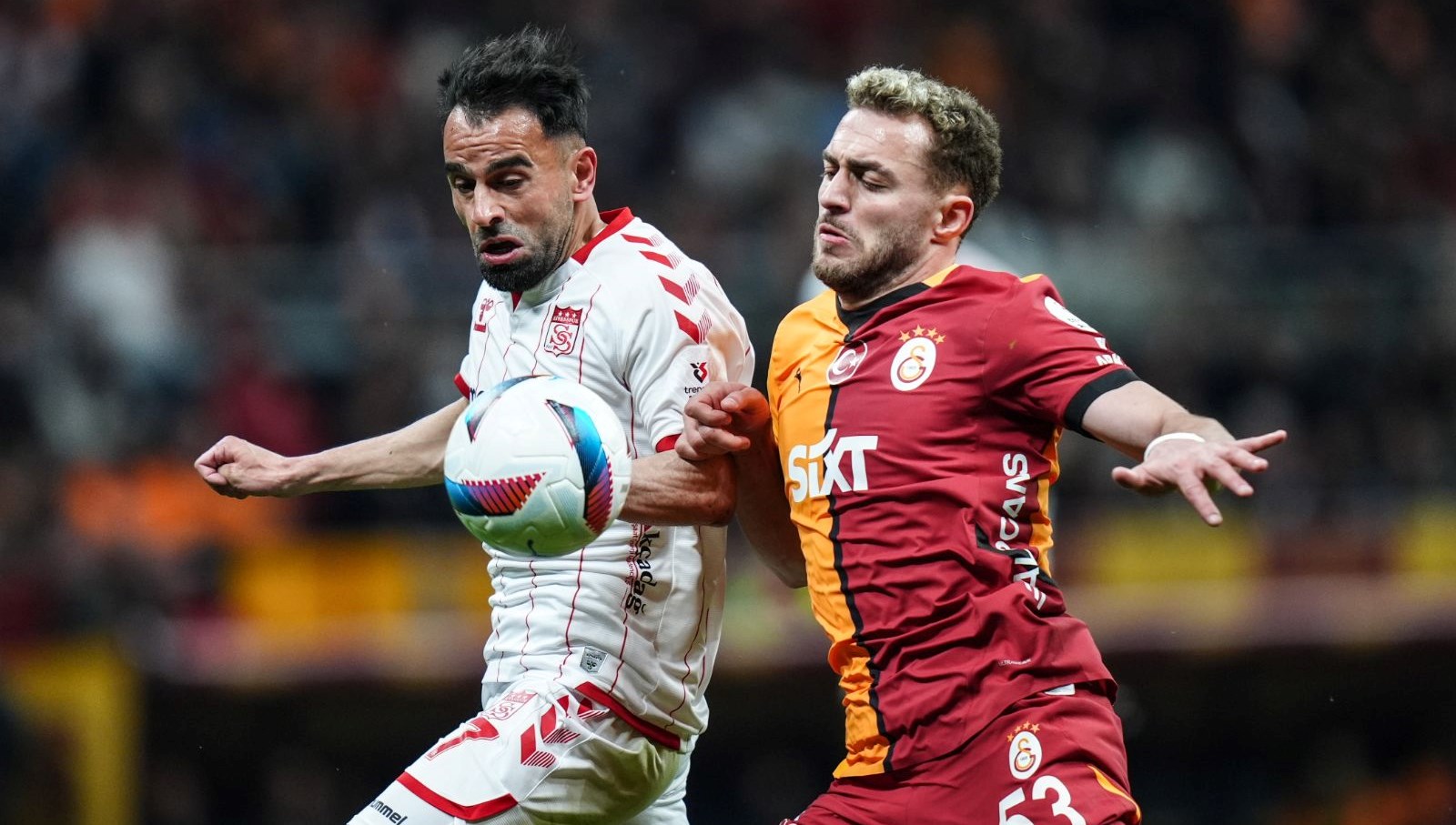 Rıdvan Dilmen, Şampiyonluk Yarışı ve Futbol Sezonunun Büyük Sürprizleri Üzerine Düşüncelerini Paylaştı