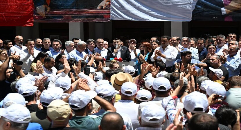 Adana Belediye Başkanları Dayanışması: Emrah Kozay’dan Zeydan Karalar’a Destek Açıklaması