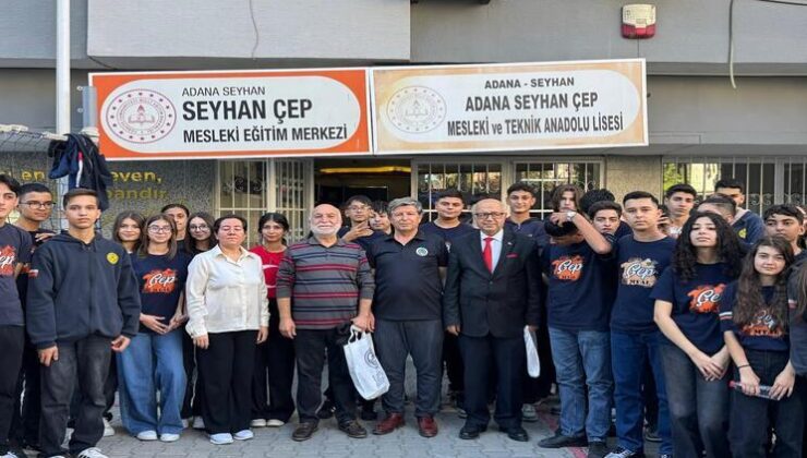 Gazeteci Özke genç iletişimcilerle deneyimlerini paylaştı