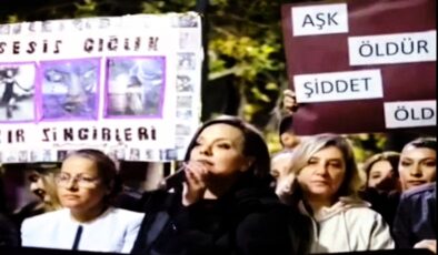 Karabağlar Karanlığa Karşı Nöbette: “Bir Kadın Daha Eksilmeyeceğiz!”