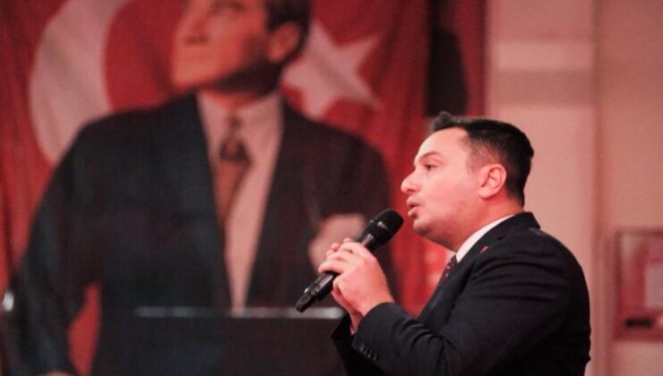 CHP Sarıçam’da Skandal: Denetim Komisyonu Seçimi Sonrası Polis Baskını, Kapılar Kilitlendi!