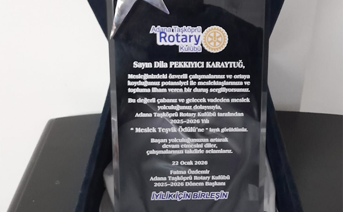 Şampiyon yüzücü Dila’ya anlamlı destek