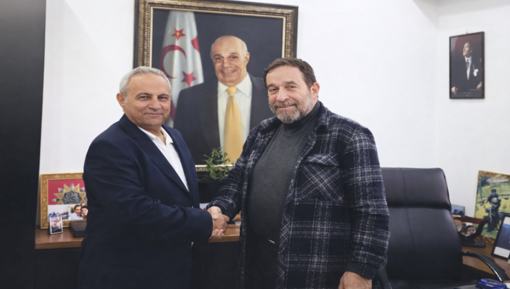 DENKTAŞ LİDERLİĞİNDE TAM PARTİ SAHNEYE ÇIKIYO