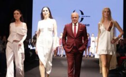 OPEN STAGE FİNALİNE HABİB AYTEKİN DAMGA VURDU! SALON DAKİKALARCA ALKIŞLADI