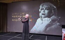 Meral Çetinkaya’ya Özel Ödül! Adana Tiyatro Festivali Görkemli Açılış Yaptı