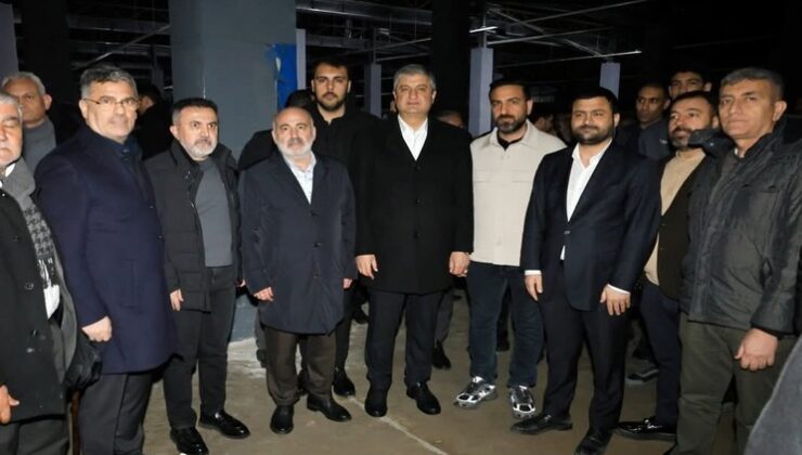 Sağlam Ailesinden Gönül Sofrası: Adana’da 3 Bin Kişilik İftar