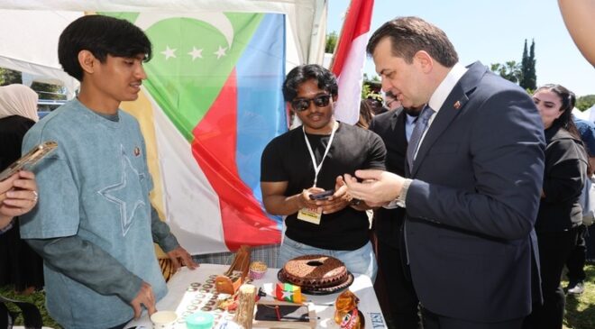 Çukurova Üniversitesi Global Fest Kültürlerin Kucaklaşmasına Sahne Oldu