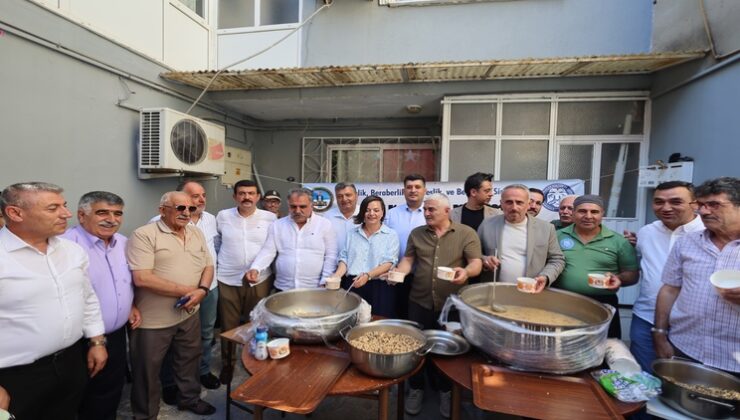 ESKİİZMİR’DE AŞURE BEREKETİ: ERZURUMLULAR BİRLİK SOFRASINDA BULUŞTU