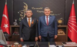 Ayhan Barut“Haydi Adana, büyük buluşmaya”