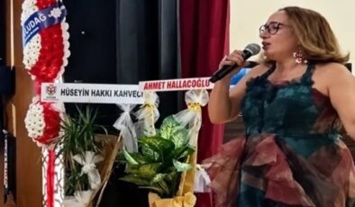 Adana’da Suzan Şeyma Karateke Rüzgârı: Sahne Enerjisiyle Büyüledi!