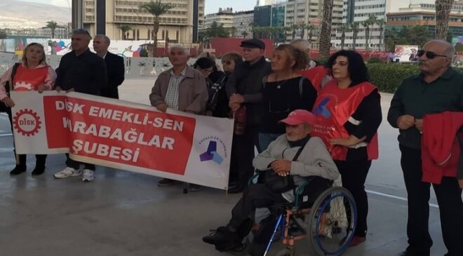 İZMİR’DE EMEKLİLERDEN SERT TEPKİ: “HALKIN SESİNE KAYYUM ATANAMAZ!”