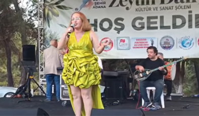 Şeyma Karateke, Adana Sarıçam’da düzenlenen 3. Geleneksel Zeytindalı Kültür ve Sanat Şöleni’nde dinleyicilere unutulmaz anlar yaşattı.