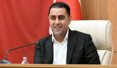 SON DAKİKA: Çukurova Belediye Başkanı Emrah Kozay Görevden Uzaklaştırıldı!